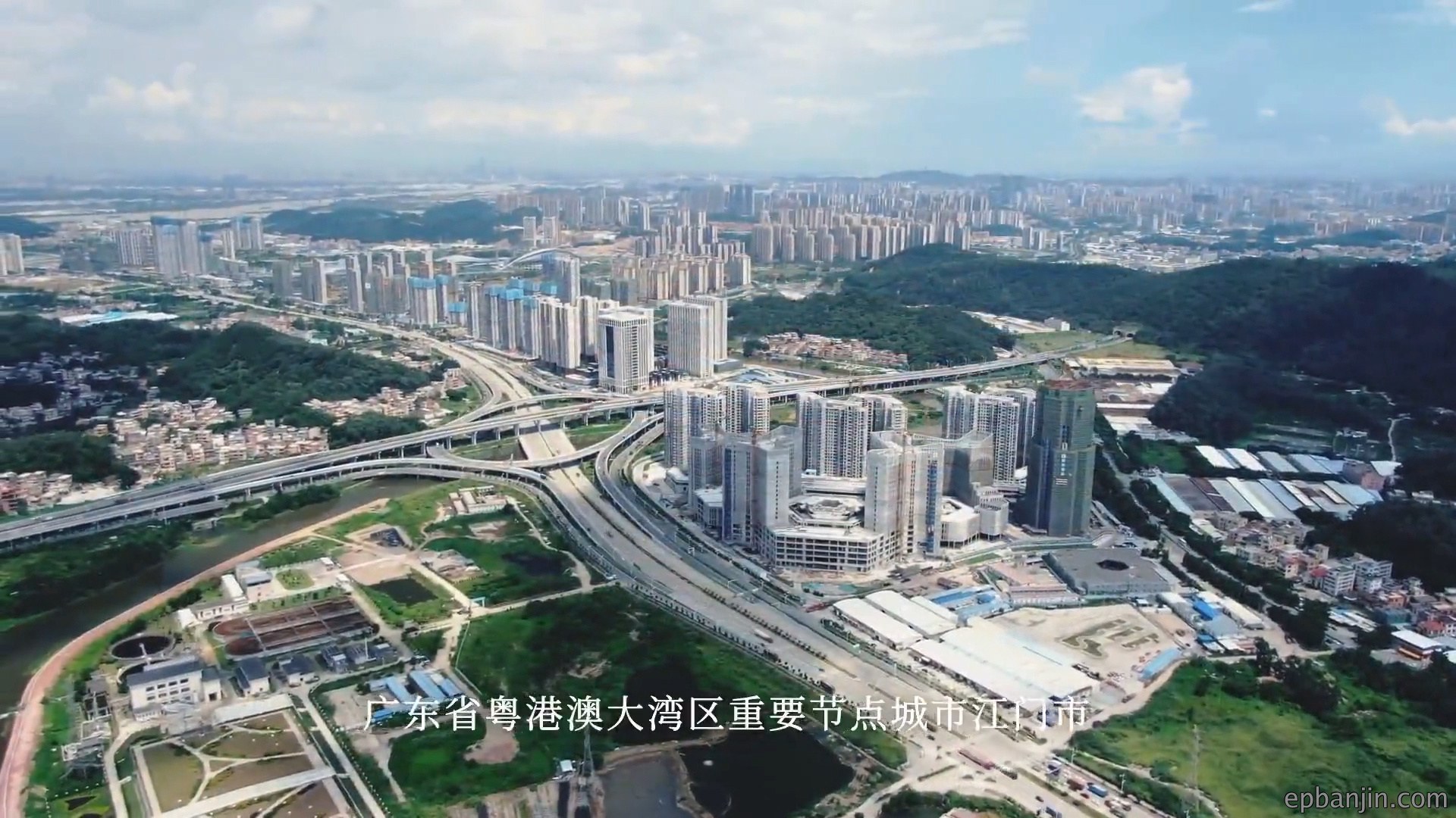 视频标题